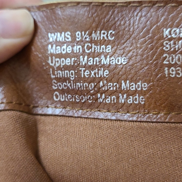 Knee length boots - Picture 6 of 7